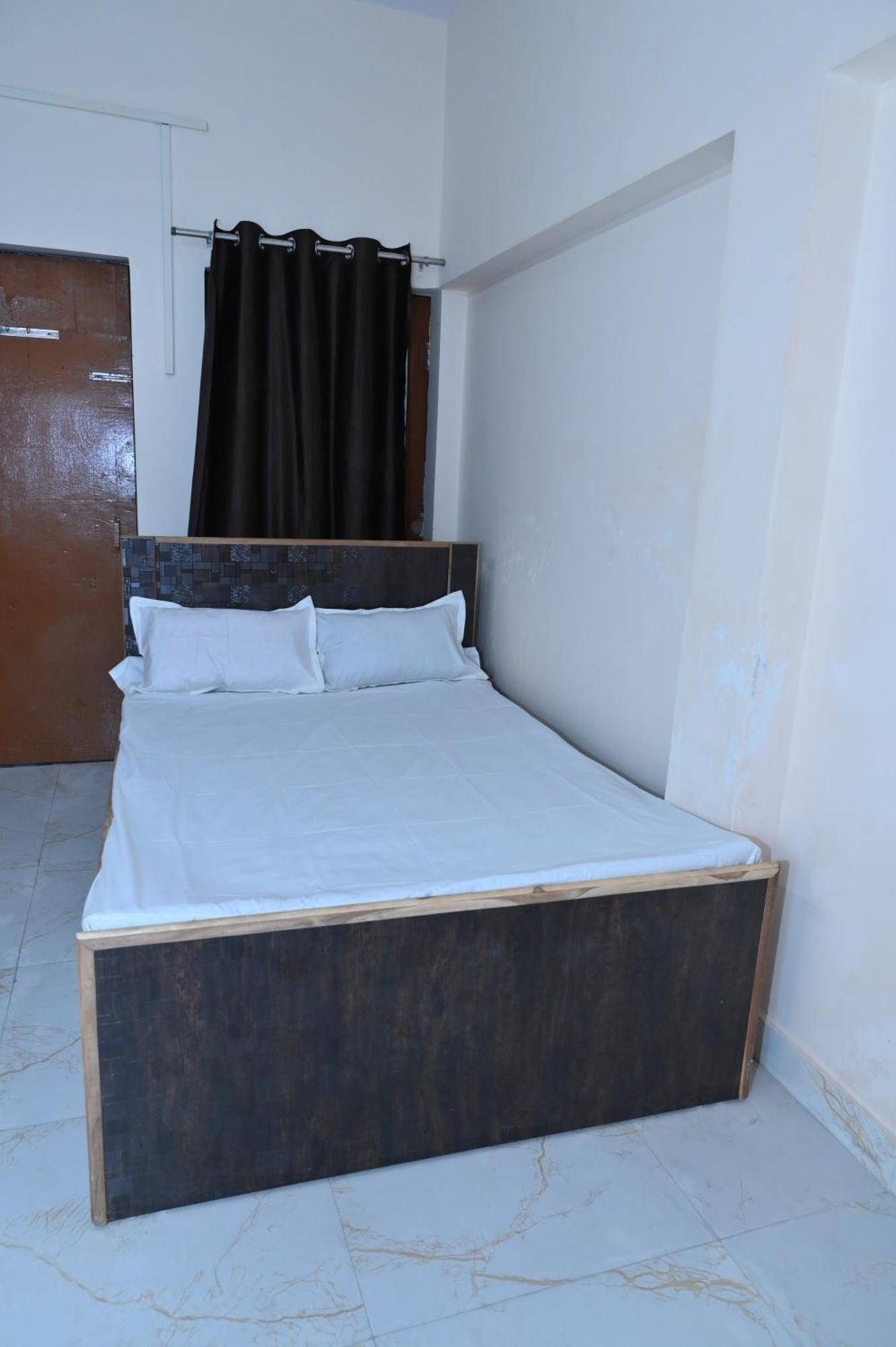 Privyrooms Gorakhpur Ngoại thất bức ảnh